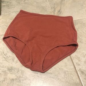 2 MEDIUM Arq high waisted underwear, rose quartz & toffee